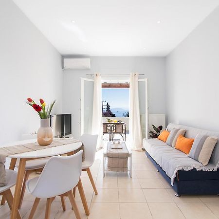 הוילה אכיליון R&C Corfiot House מראה חיצוני תמונה